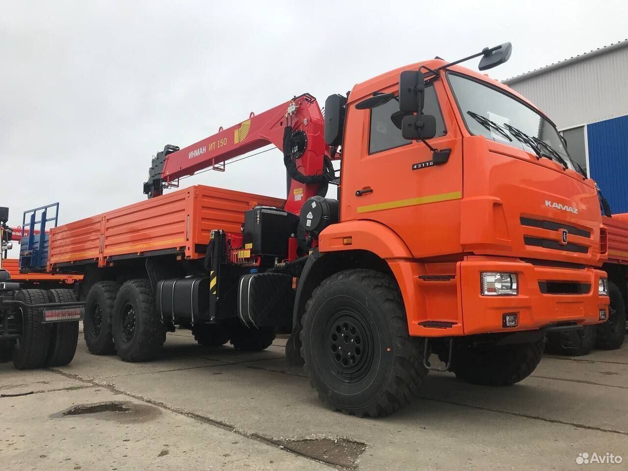 Бортовой автомобиль КАМАЗ 43118 с КМУ Palfinger INMAN IT-150