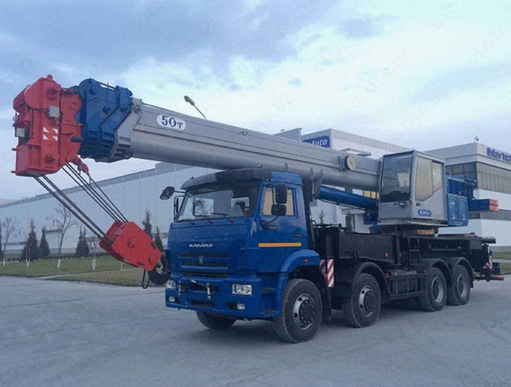 Автокран КАМАЗ 65201